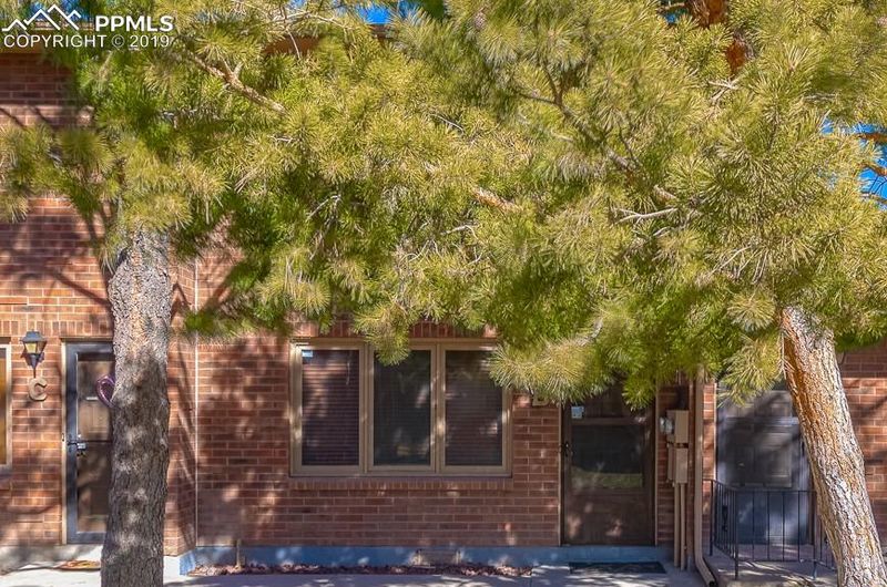 2105 Chatalet Ln, Pueblo, CO 81005