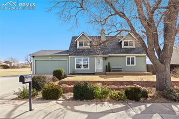 2105 Farnsworth Dr, Colorado Springs, CO 80916
