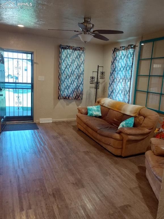 2106 E 5th St, Pueblo, CO 81001