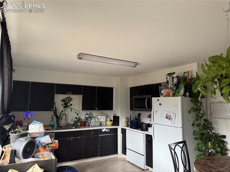 2106 Capulin Dr, Colorado Springs, CO 80910