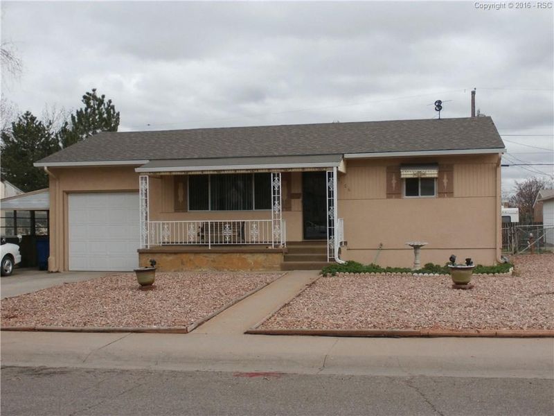 2106 Driftwood Ln, Pueblo, CO 81005