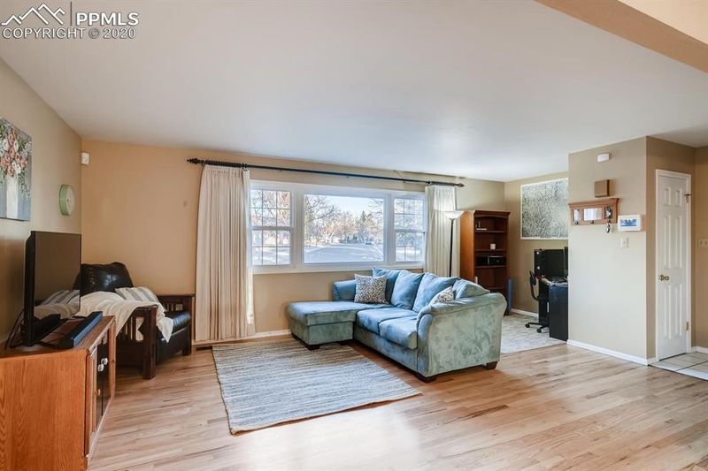 2106 Snyder Ave, Colorado Springs, CO 80909