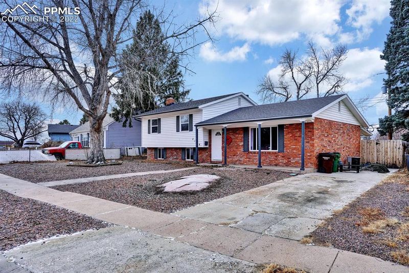 2106 Trent Ave, Colorado Springs, CO 80909