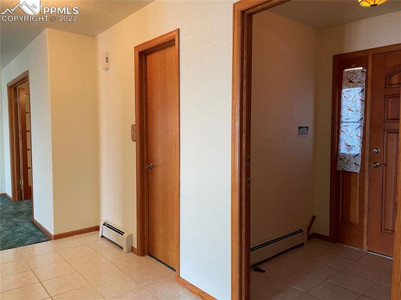 2107 Hillside Cir, Pueblo, CO 81008
