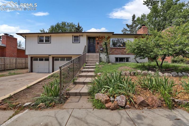 2108 N Chelton Rd, Colorado Springs, CO 80909