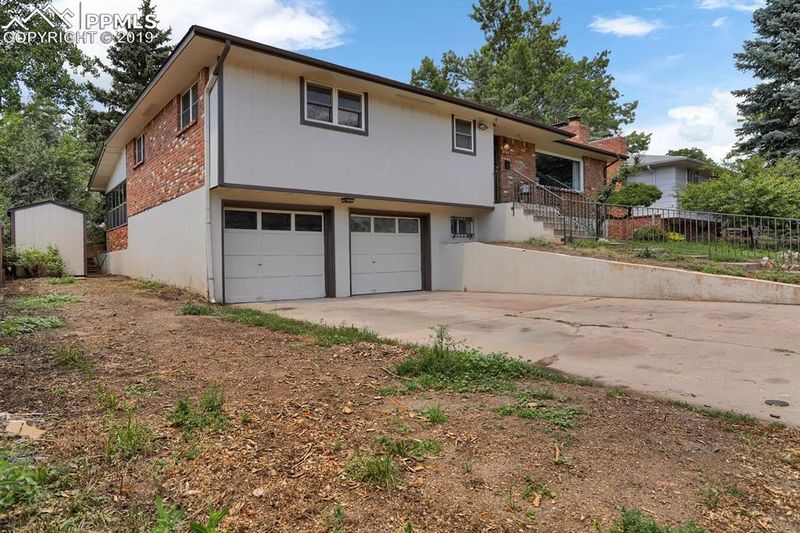 2108 N Chelton Rd, Colorado Springs, CO 80909