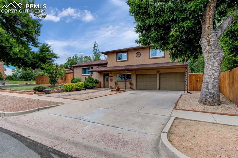 2109 Wold Ave, Colorado Springs, CO 80909