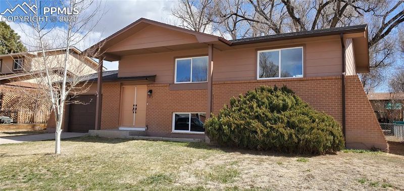 211 Fairfax St, Colorado Springs, CO 80911