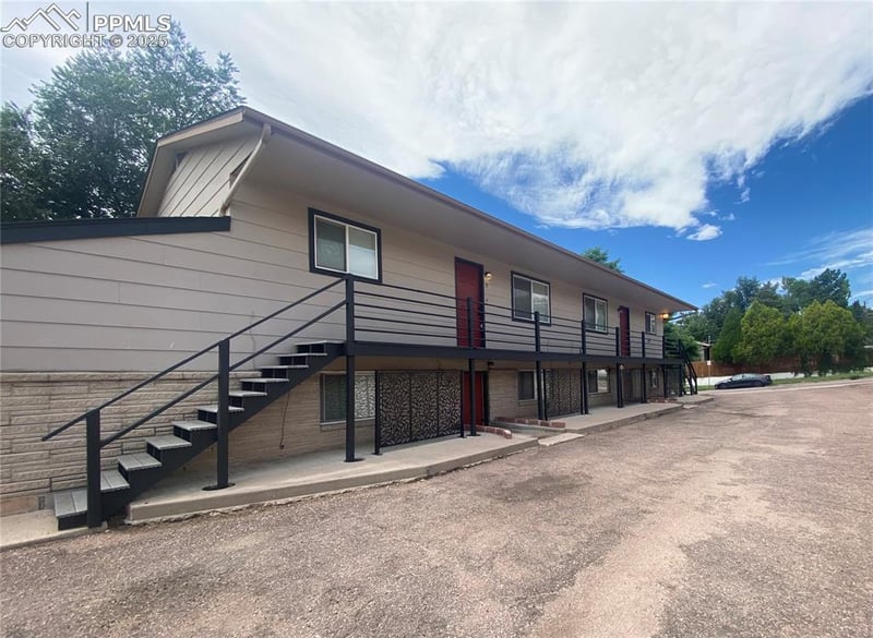 211 University Dr, Colorado Springs, CO 80910