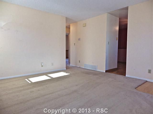 2110 Ambleside Dr, Colorado Springs, CO 80915