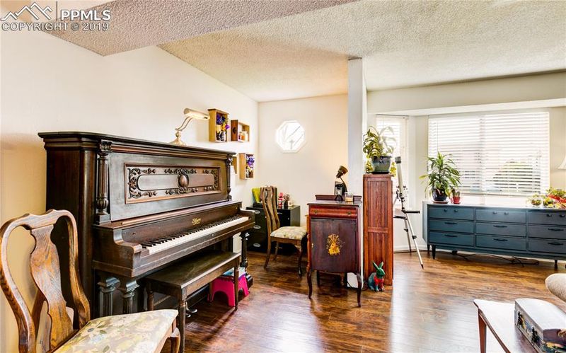 2110 Bruno Cir, Colorado Springs, CO 80916