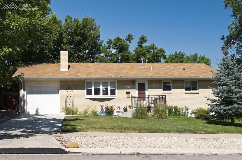 2110 Condor St, Colorado Springs, CO 80909