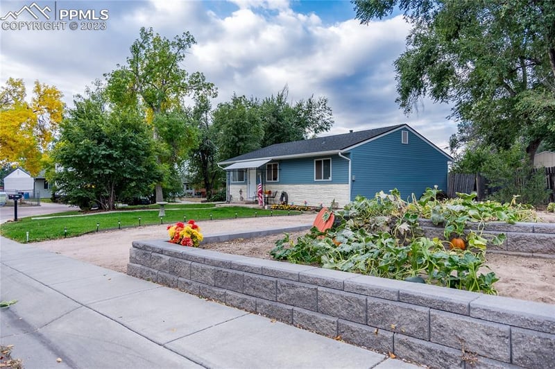 2110 Frontier Dr, Colorado Springs, CO 80911