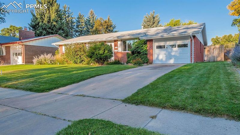 2110 Mcarthur Ave, Colorado Springs, CO 80909