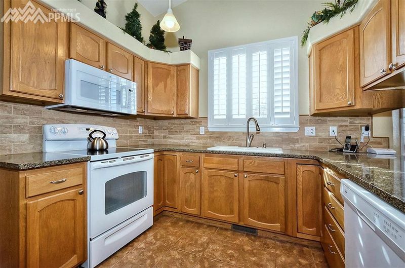 2110 Summerset Dr, Colorado Springs, CO 80920