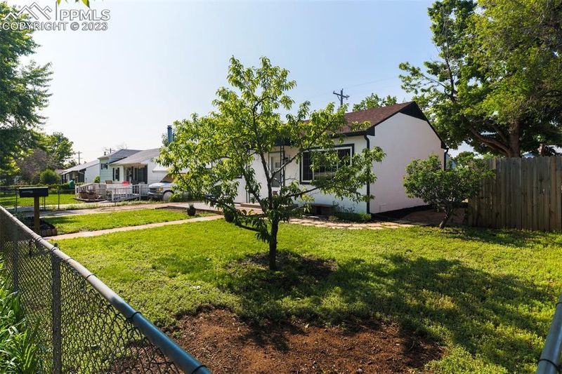 2111 S Corona Ave, Colorado Springs, CO 80905