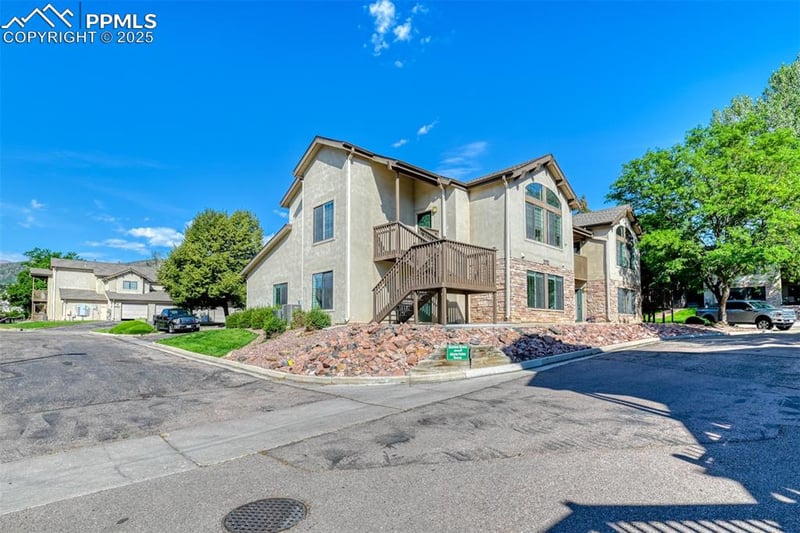 2112 Denton Grv #101, Colorado Springs, CO 80919