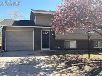 2113 Saranac Dr, Colorado Springs, CO 80910