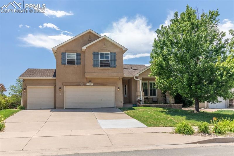 2113 Silver Creek Dr, Colorado Springs, CO 80921