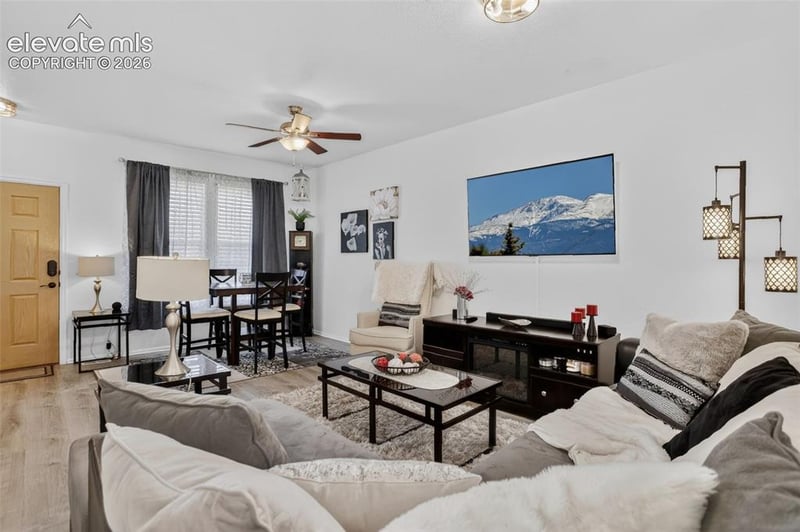 2116 Creekridge Point, Colorado Springs, CO 80910