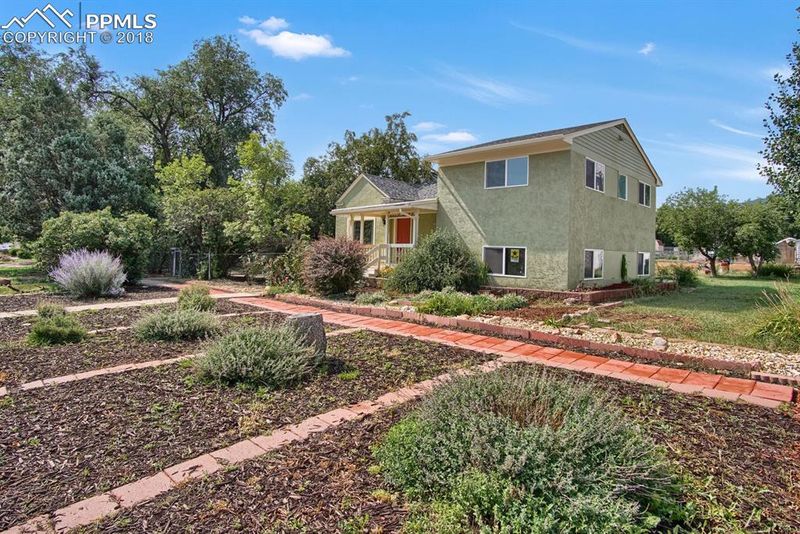 2117 Bott Ave, Colorado Springs, CO 80904