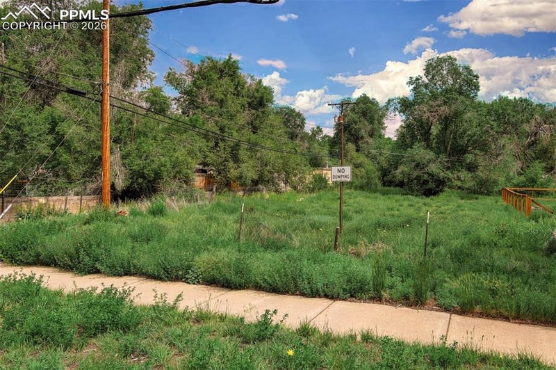 2118 St Vrain St, Colorado Springs, CO 80909