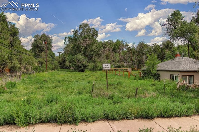 2118 St Vrain St, Colorado Springs, CO 80909