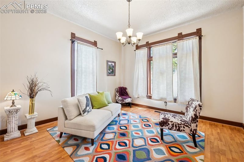 2119 Pikes Peak Ave, Colorado Springs, CO 80904