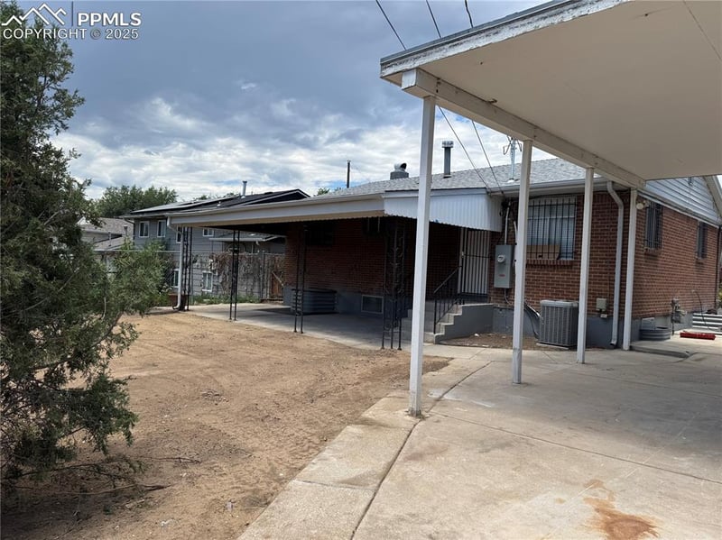 2119 Saranac Dr, Colorado Springs, CO 80910