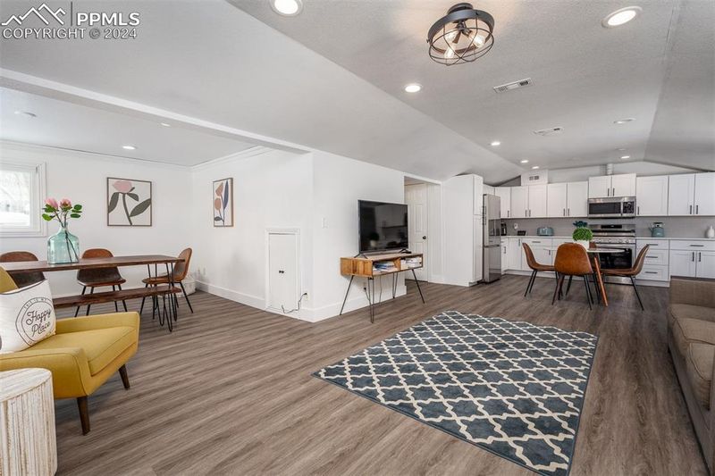 212 S 25th St, Colorado Springs, CO 80904
