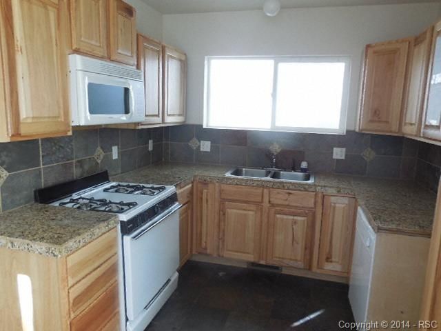 212 N 7th St, Colorado Springs, CO 80905