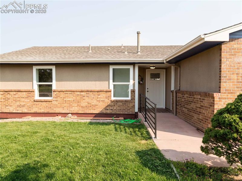 2120 Pepper Ct, Colorado Springs, CO 80904