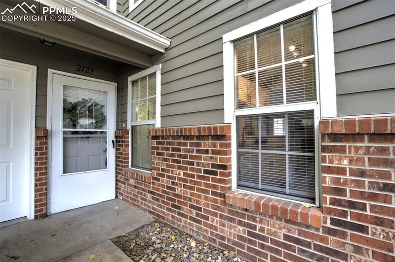 2121 Troy Ct, Colorado Springs, CO 80918