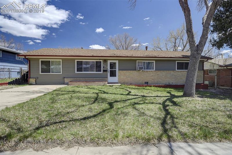 2123 N Circle Dr, Colorado Springs, CO 80909