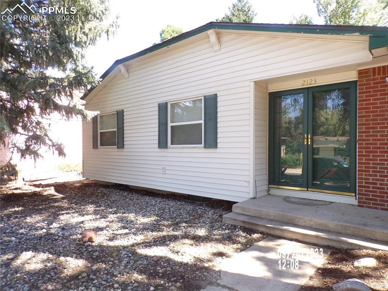 2123 Greenwich Cir, Colorado Springs, CO 80909