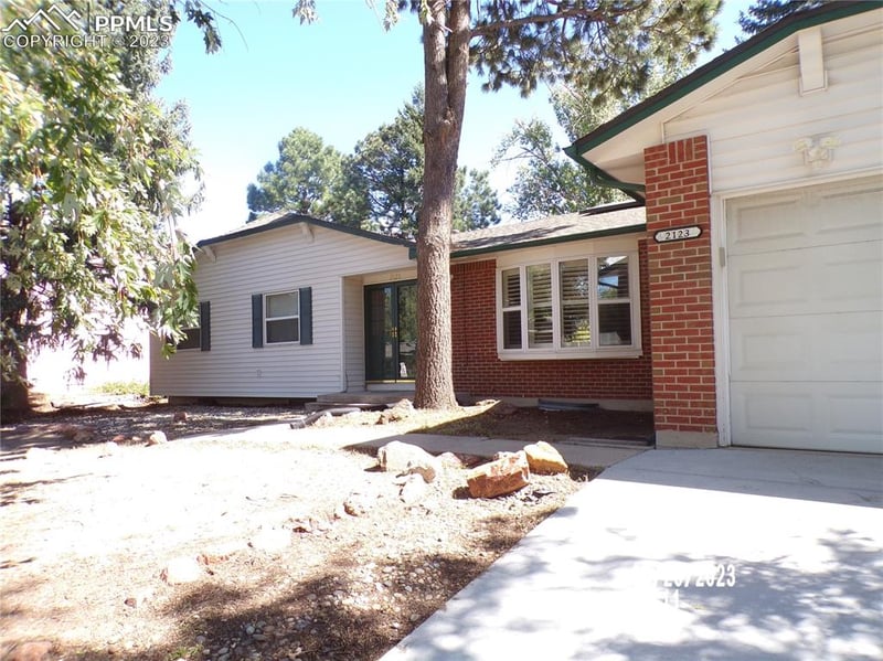 2123 Greenwich Cir, Colorado Springs, CO 80909