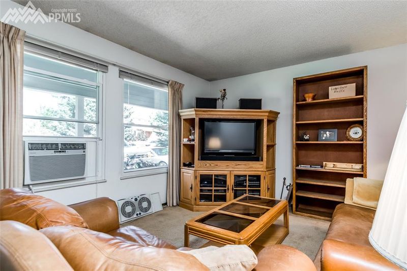 2125 Berthoud Ct, Colorado Springs, CO 80920