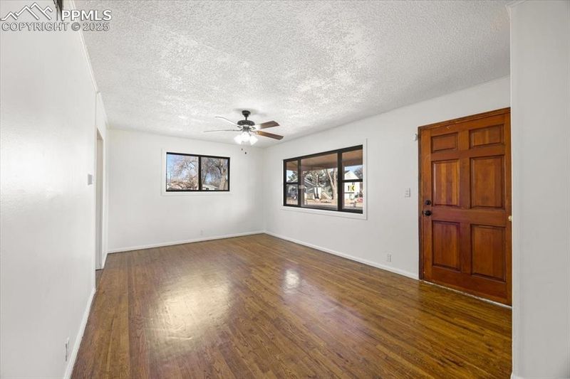 2125 S Corona Ave, Colorado Springs, CO 80905