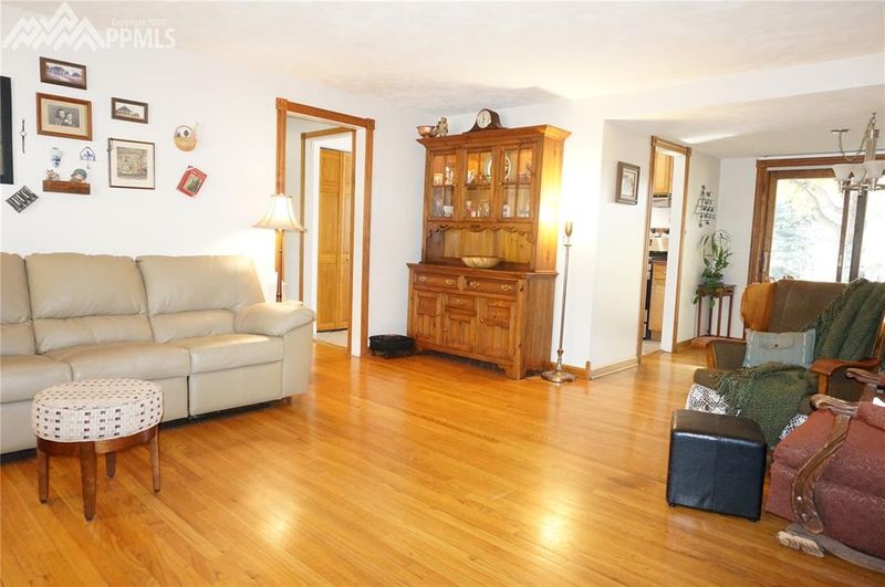 2126 Pheasant Pl, Colorado Springs, CO 80909