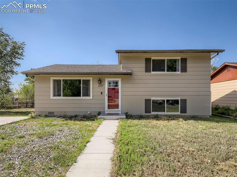 2127 Doniphan Dr, Colorado Springs, CO 80910
