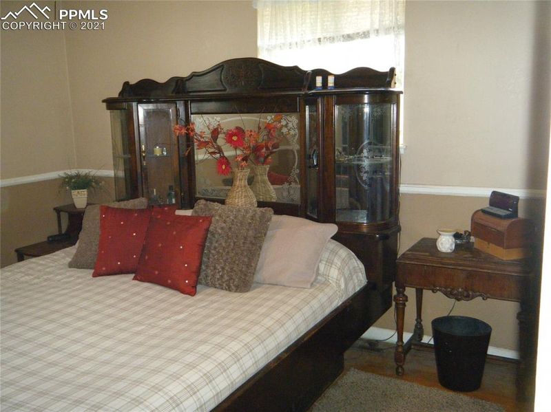2127 Sherwood Ln, Pueblo, CO 81005