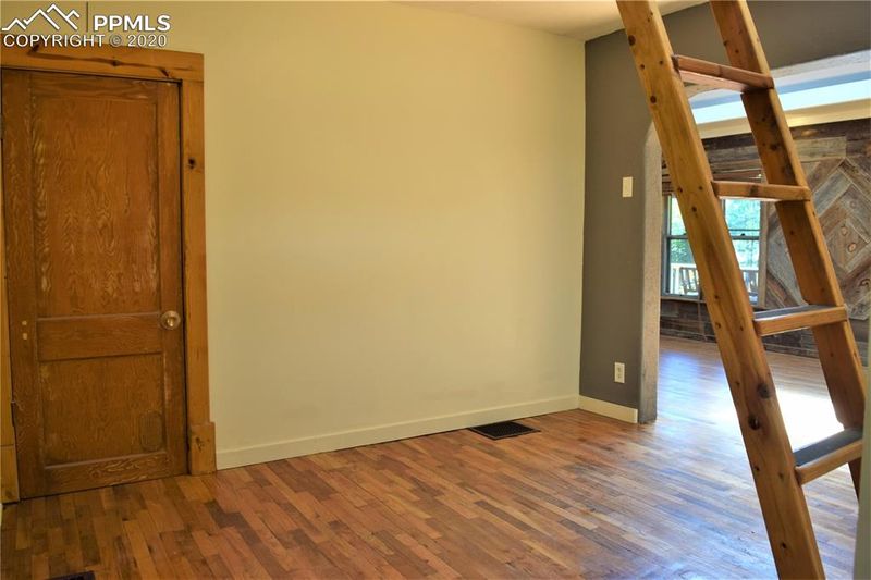2128 N 7th St, Colorado Springs, CO 80907
