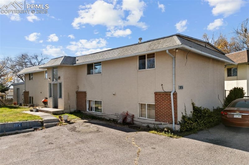 2131 Preuss Rd #A, Colorado Springs, CO 80910