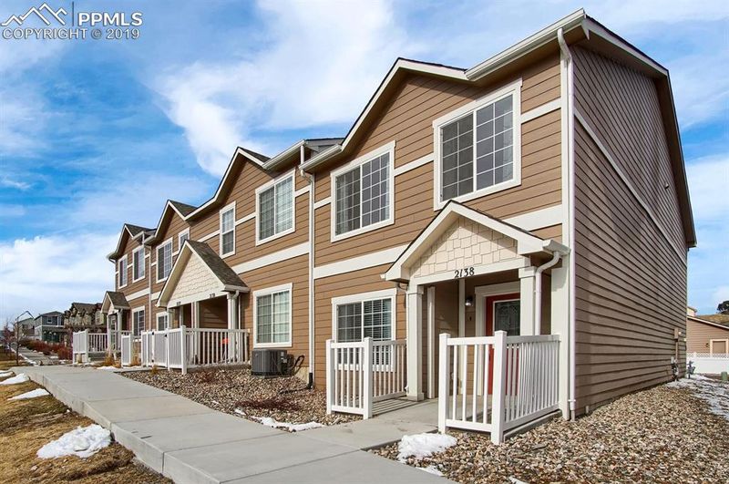 2138 Phillips Al, Colorado Springs, CO 80910