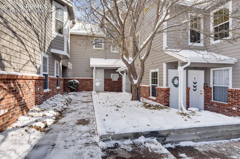 2139 Troy Ct, Colorado Springs, CO 80918