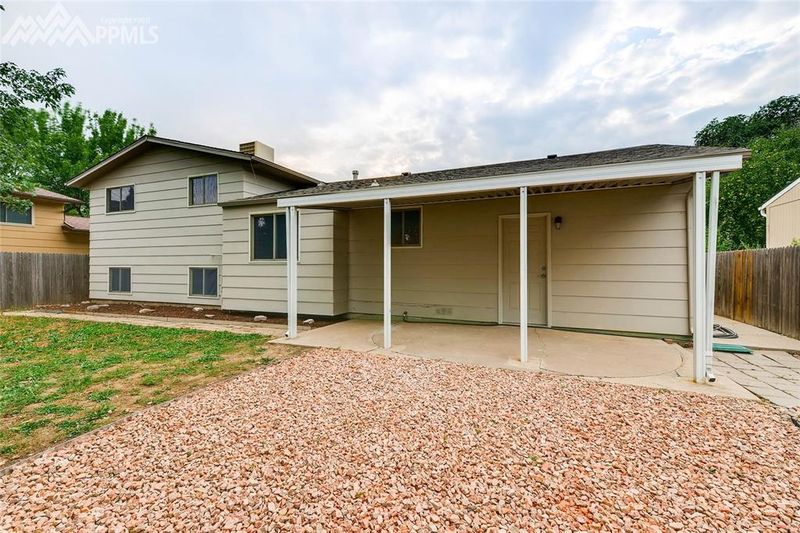2140 El Vereda Dr, Fountain, CO 80817