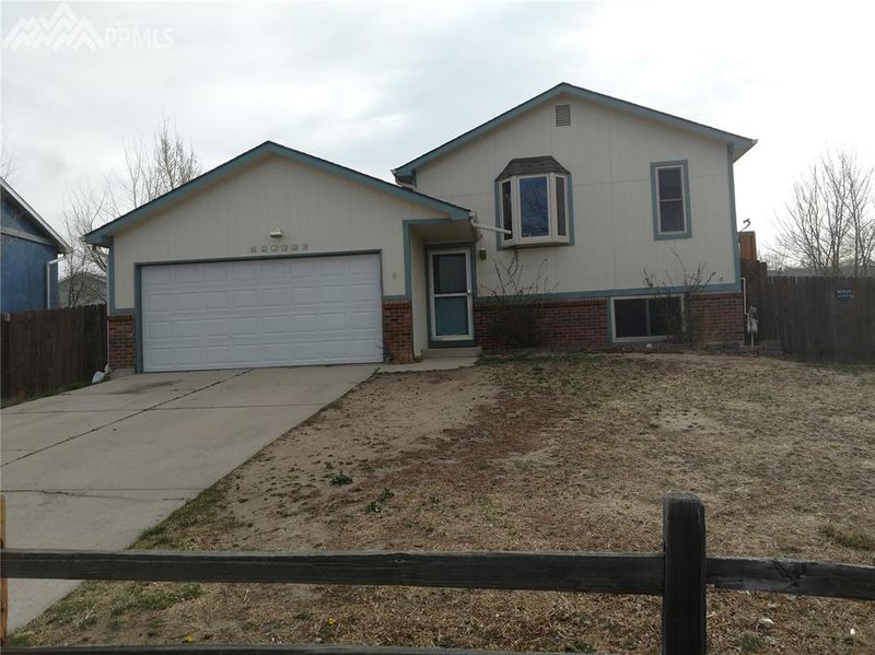 2143 Addison St, Colorado Springs, CO 80916