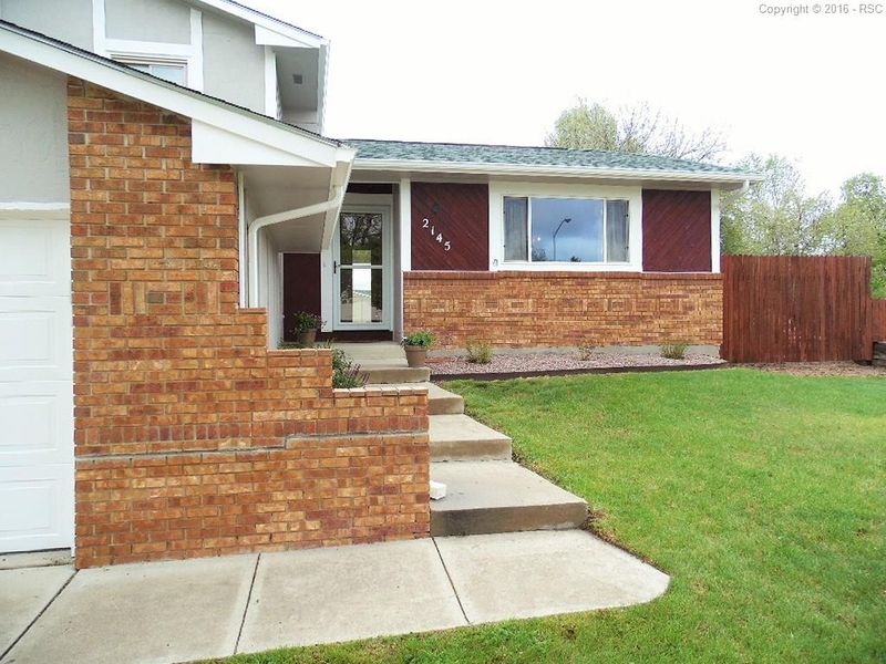 2145 Heathercrest Dr, Colorado Springs, CO 80915