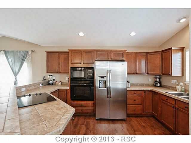 2146 Creek Valley Dr, Monument, CO 80132