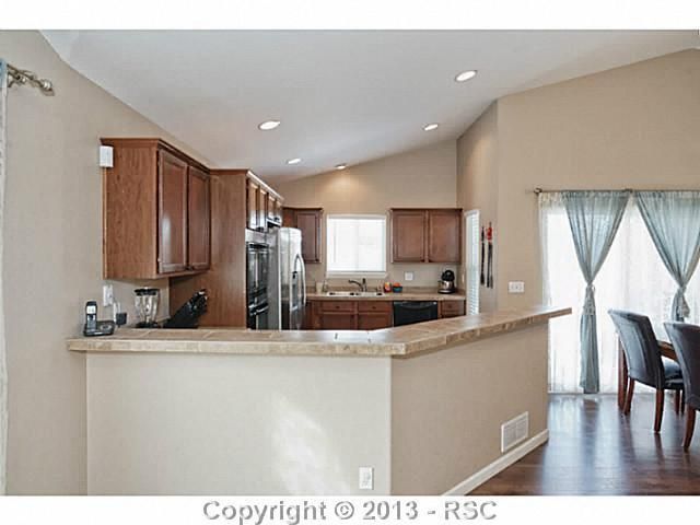 2146 Creek Valley Dr, Monument, CO 80132